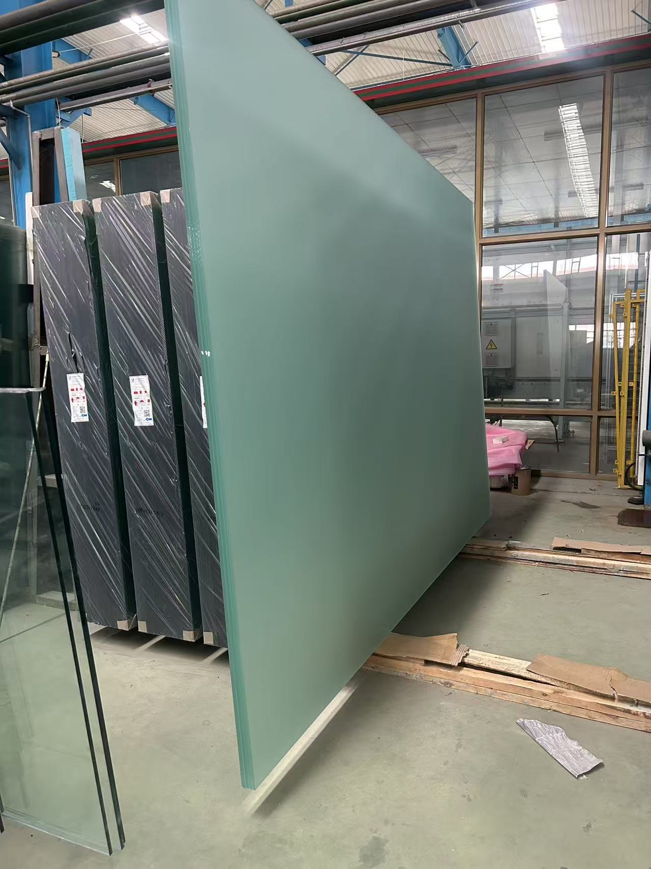 本溪市彩轴玻璃建筑幕墙玻璃生产基地 - 排名